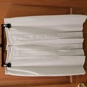 ANN TAYOLR Fully Lined Dress Skirt with Pleated Back detail (kick pleats) Sz 10